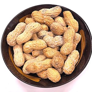 בוטנים שלמים בקליפה קלוי